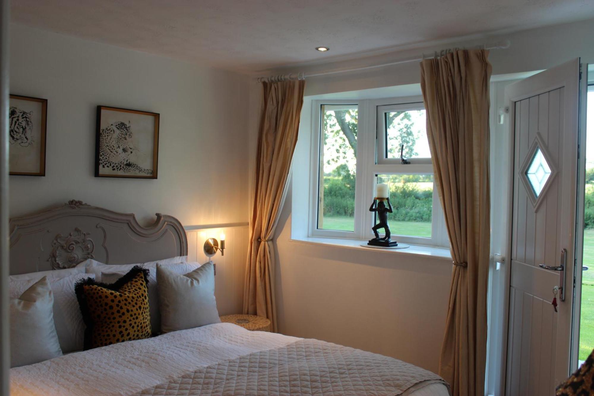 The Willowford Milton Keynes Exterior foto